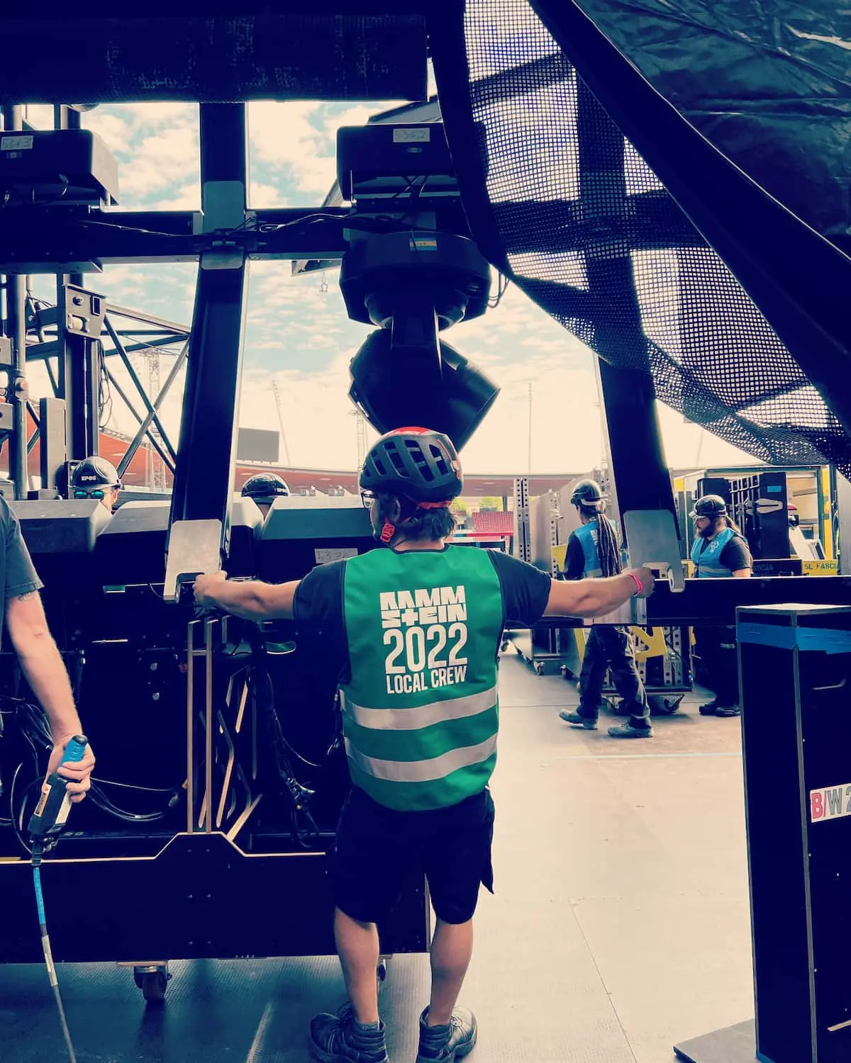 Live Event Crew bei der Arbeit